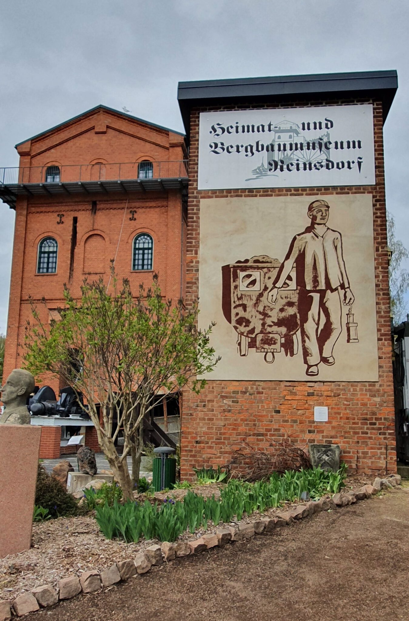 HeimatvereinReinsdorf Der Heimatverein hat sich die Aufgabe gestellt